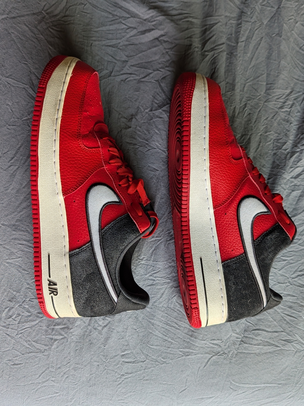 Nike Air Force 1 Low Top Sneakers - Red/Black/White
